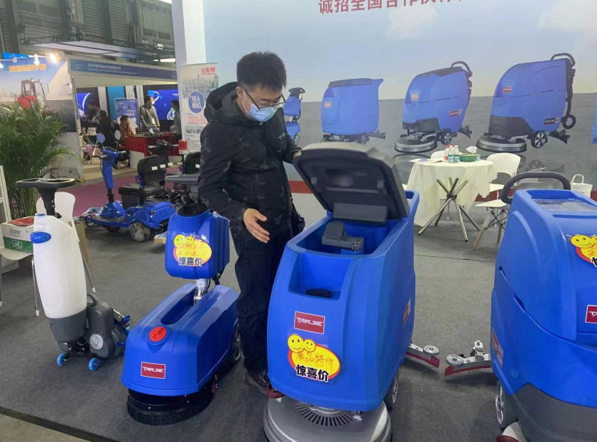 顺义坦洁洗地机公司致力于电动洗地机的生产、销售和服务百家